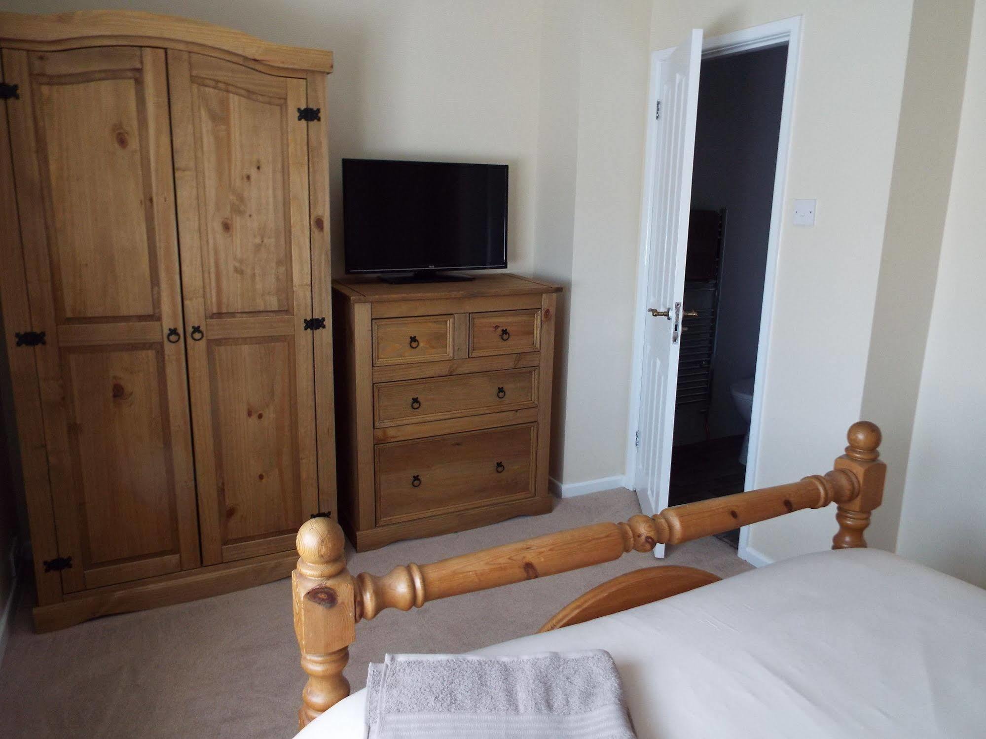 Guston Guest House Dover Esterno foto